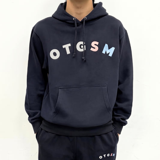"OTGSM" シンプルロゴ　フーディスウェット